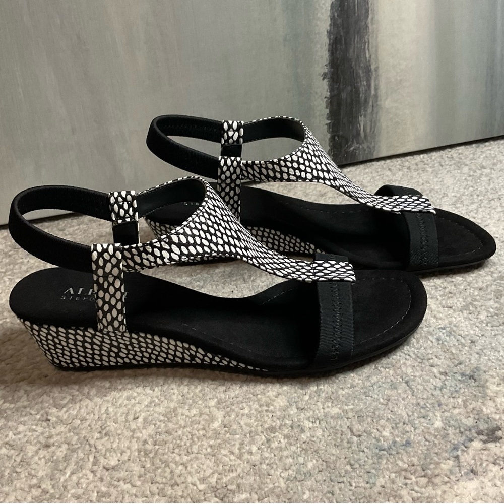 Alfani Step 'N Flex Vacanzaa Wedge Sandals - Spotted Snake (NIB) - Picture 4 of 15